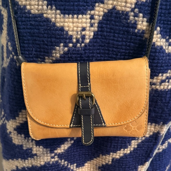 Handbags - PATRICIA NASH Tan and Brown Women's Crossbody Bag